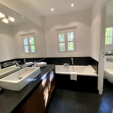 Charming With Pool * Hyeres