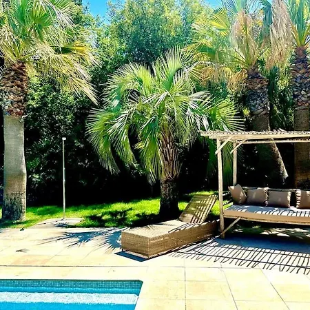Holiday home Charming With Pool Hyeres